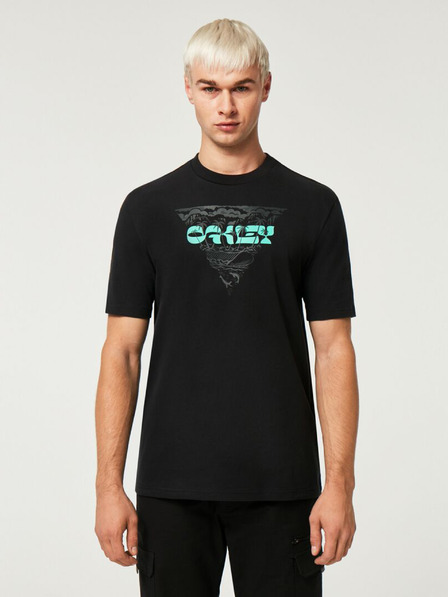 Oakley T-shirt