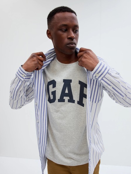 GAP Shirt