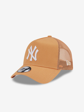 New Era New York Yankees League Essential Trucker Cap